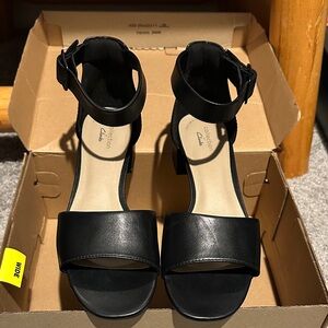 Clarks Women's Black Leather Sandals